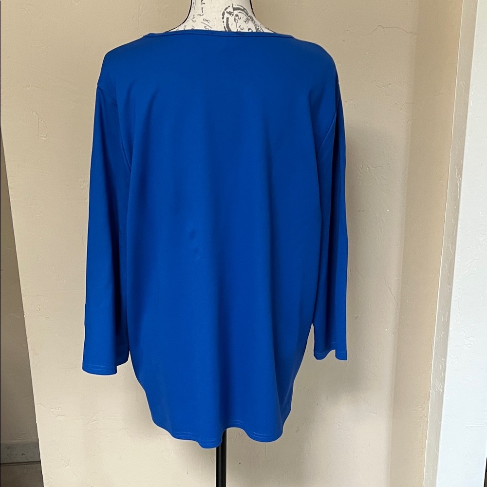 Investments Blue Women's Top with Black Accents Size 1 X - Picture 5 of 7